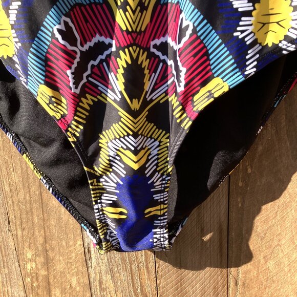 Women's One Piece Swimsuit front ZIPPER- 3/4 sleeves -Multi-color design  preown - Picture 3 of 6